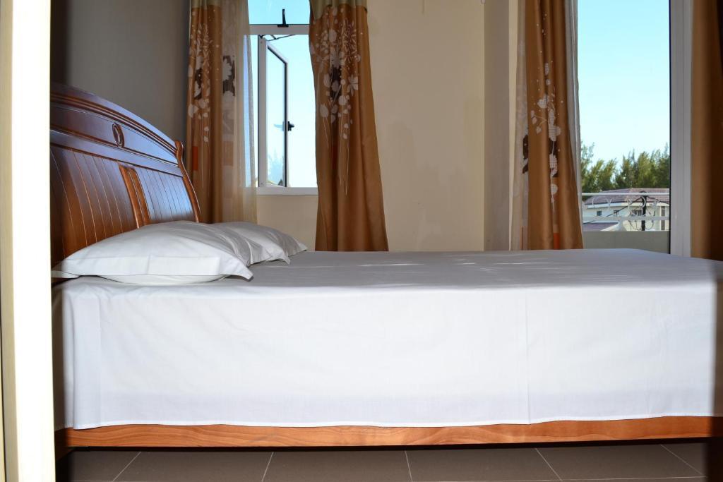 Jet Villa Flic en Flac Экстерьер фото